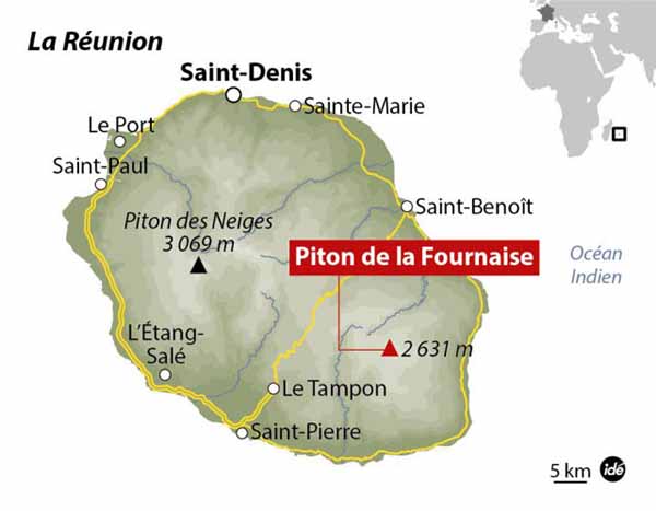 Карта острова Реюньон, подчеркнуто расположение вулкана Питон-де-ла-Фурнез. Реюнион находится восточнее острова Мадагаскар. Источник: Observatorio Vulcanologico Geotermico Acores.